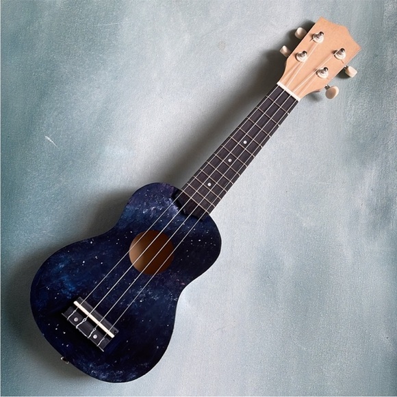 Create A Ukulele Kit Ukulele + Macrame Wall Holder - Picture 1 of 15